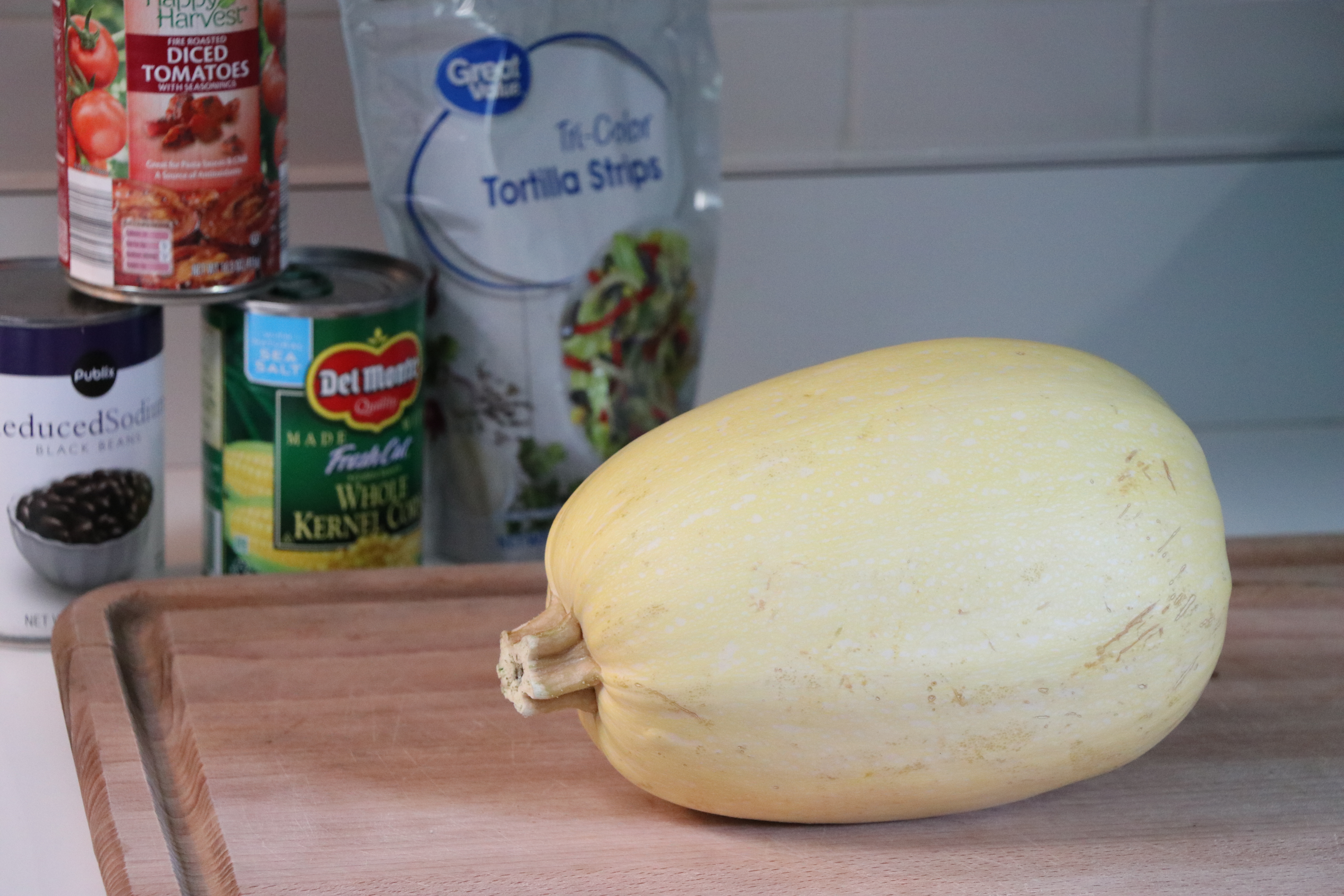 Spaghetti Squash Taco Bowls. How To Cook Spaghetti Squash 