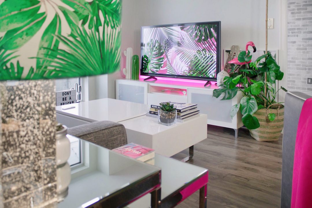 10 Most Binge Worthy Hulu Shows for Moms