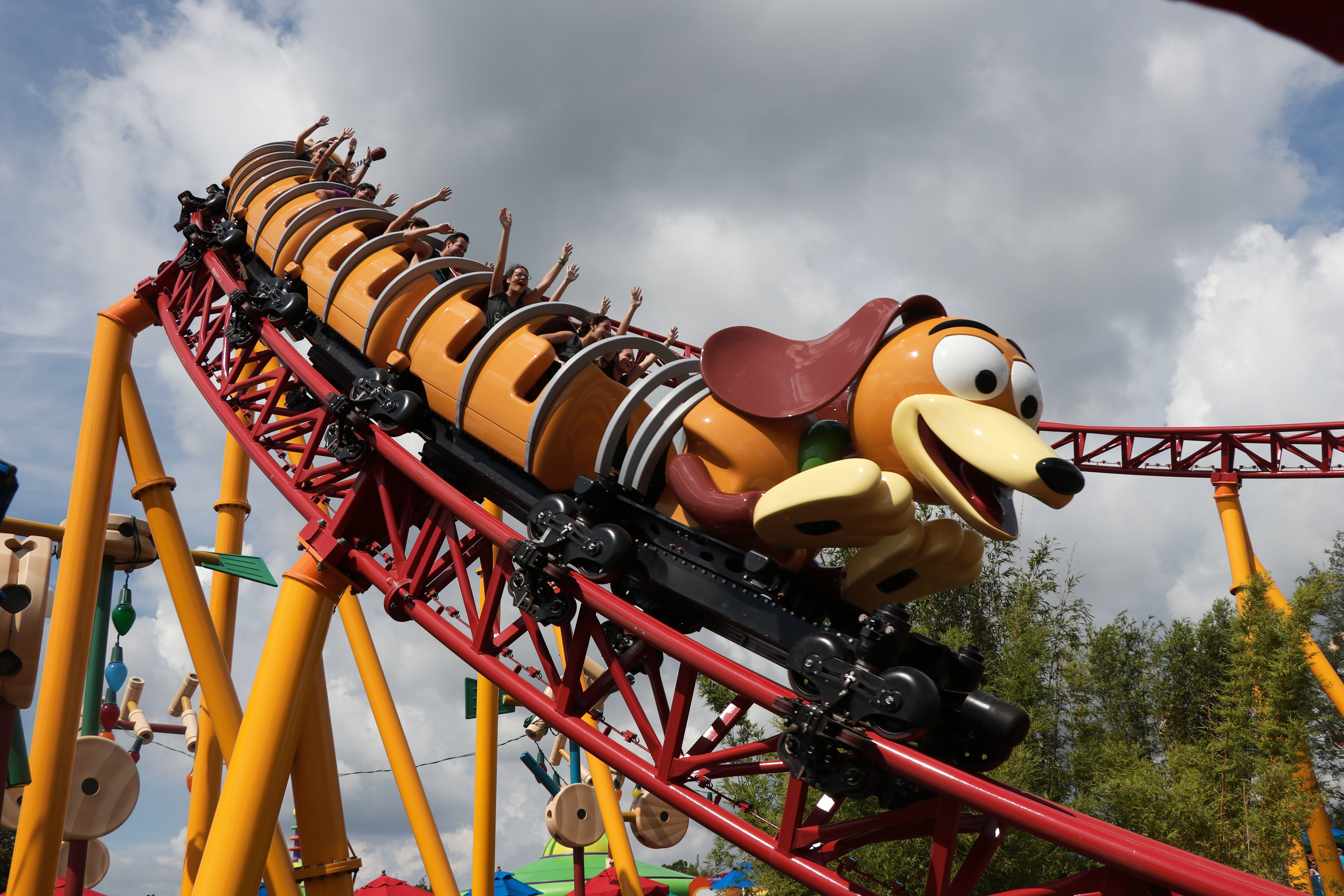 Disney's Toy Story Land, Slinky Dog Dash