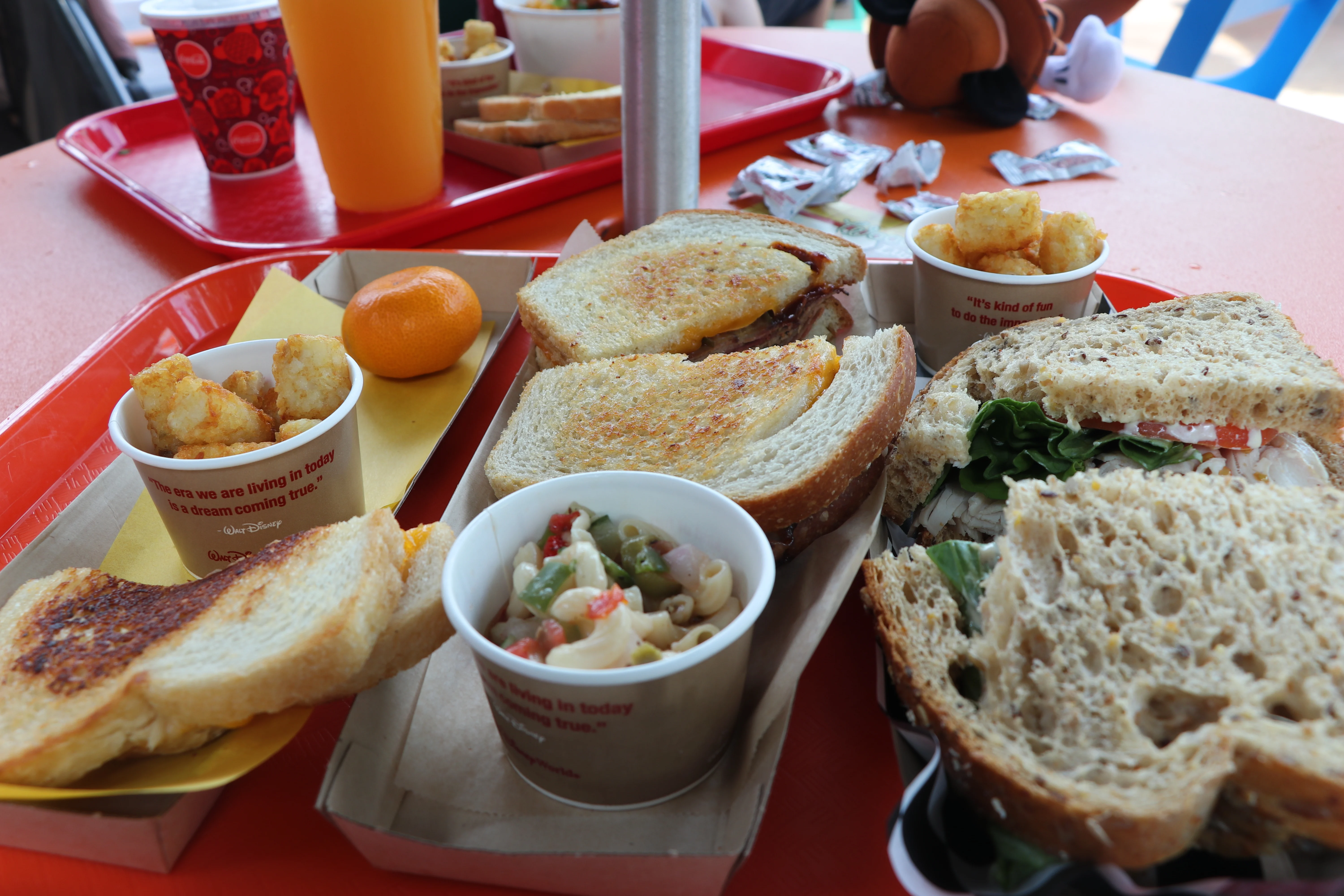 Disney's Toy Story Land, Woody's Lunchbox