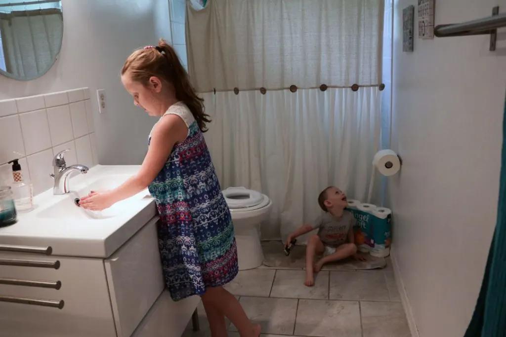 Easy Ways to Keep a kid friendly clean bathroom