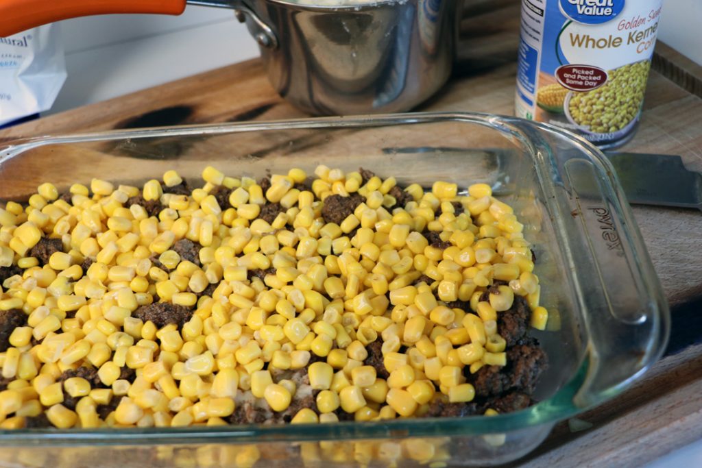 corn on top of beef for shepard's pie