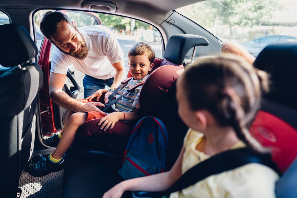 4 Tips for a Budget-Friendly Family Road Trip