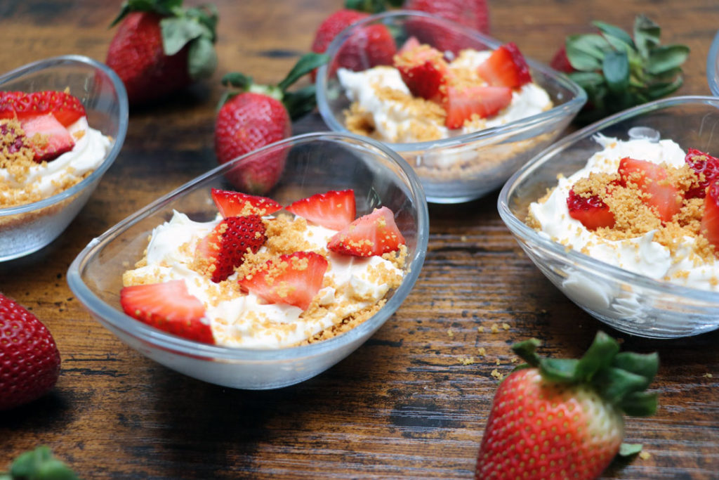 No Bake Strawberry Cheesecake Cups