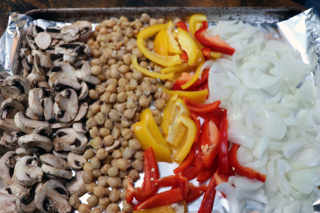 sheet pan vegetarian fajitas