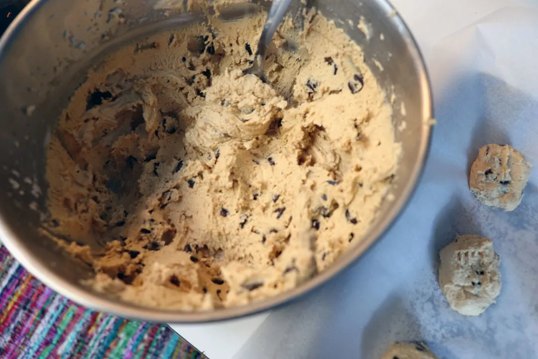 peanut butter chocolate chip cookie dough