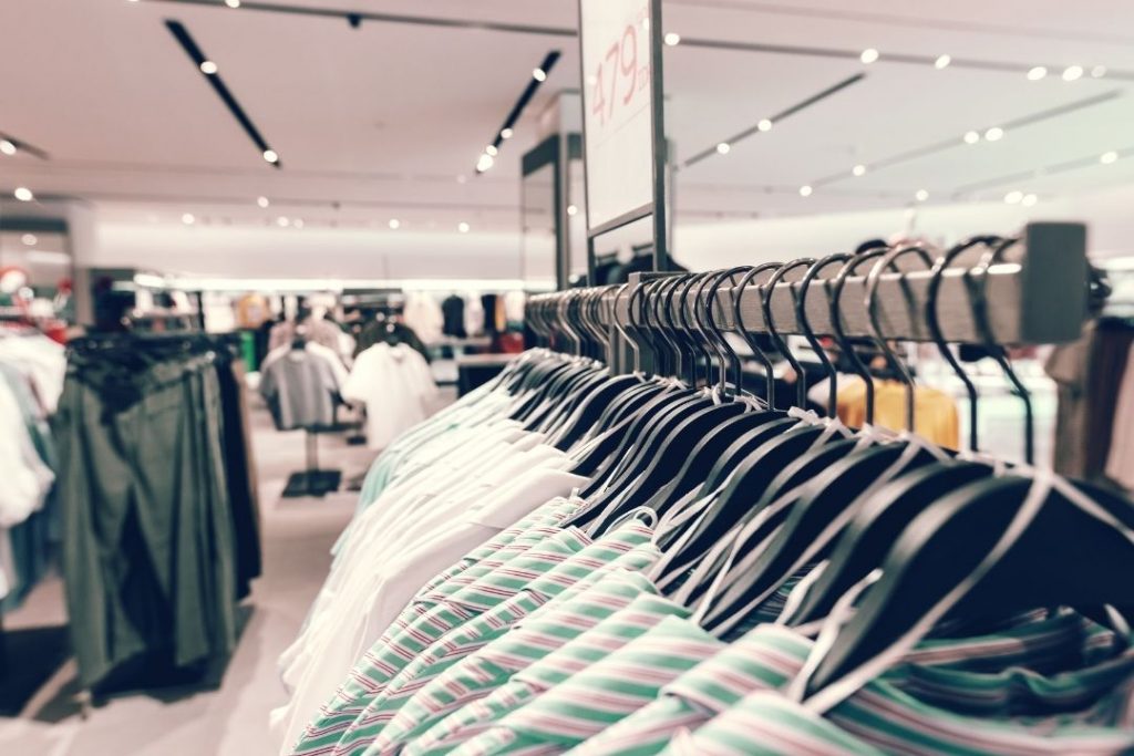 15 Ways to Save on Fashion as the Cost of Living Increases