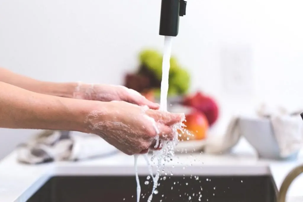 The 2 Main Health Reasons You Need To Wash Your Hands Regularly