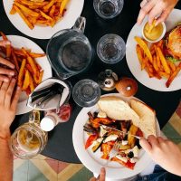 6 Tips On How To Choose Where To Eat