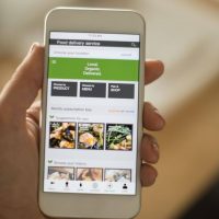 Why Meal Delivery Services Are So Popular Right Now