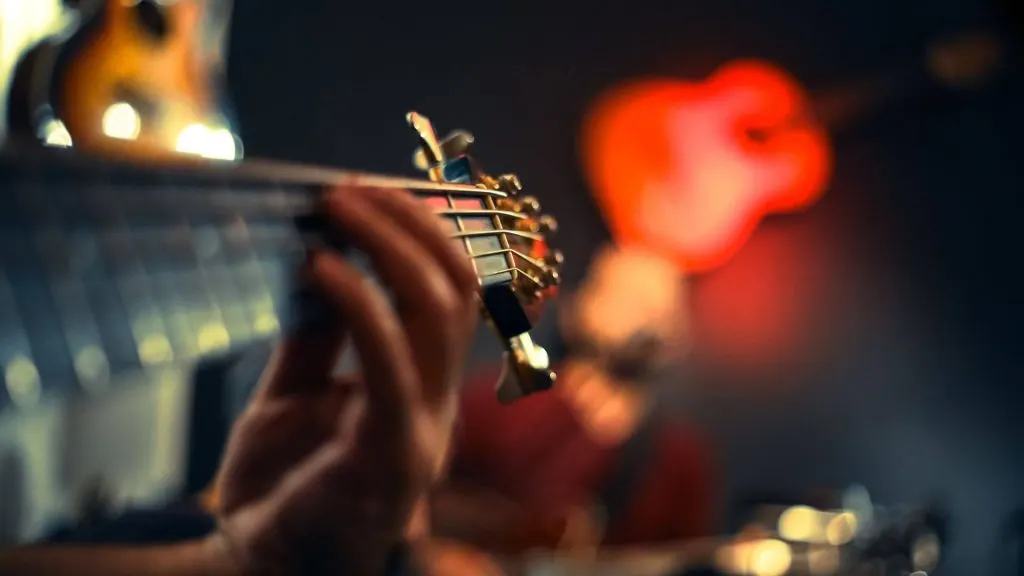 A guitar maintenance kit