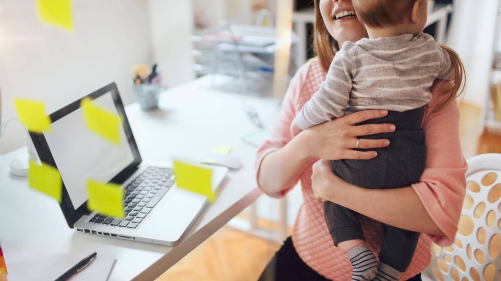 here are four tips on how to start a profitable side hustle as a stay-at-home mom.