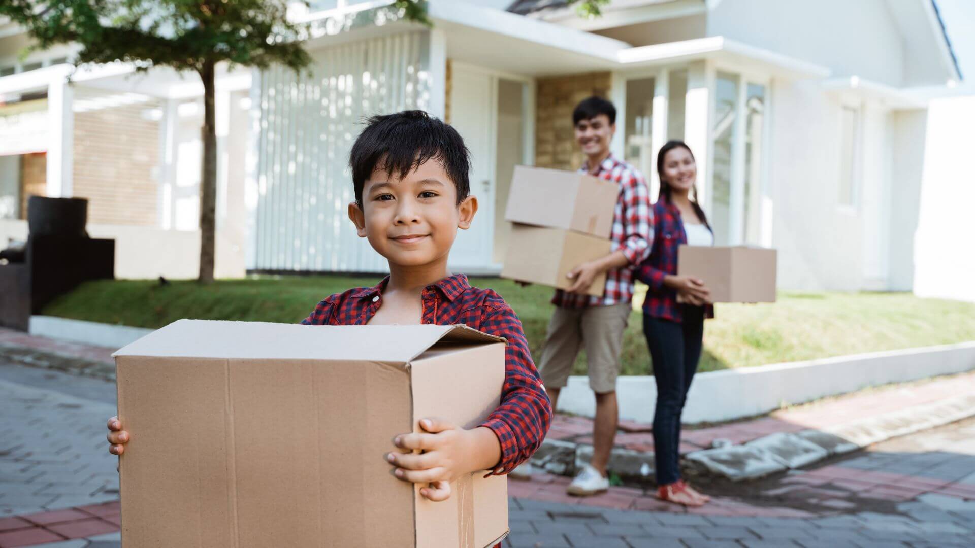 Tips for Moving Home With the Family