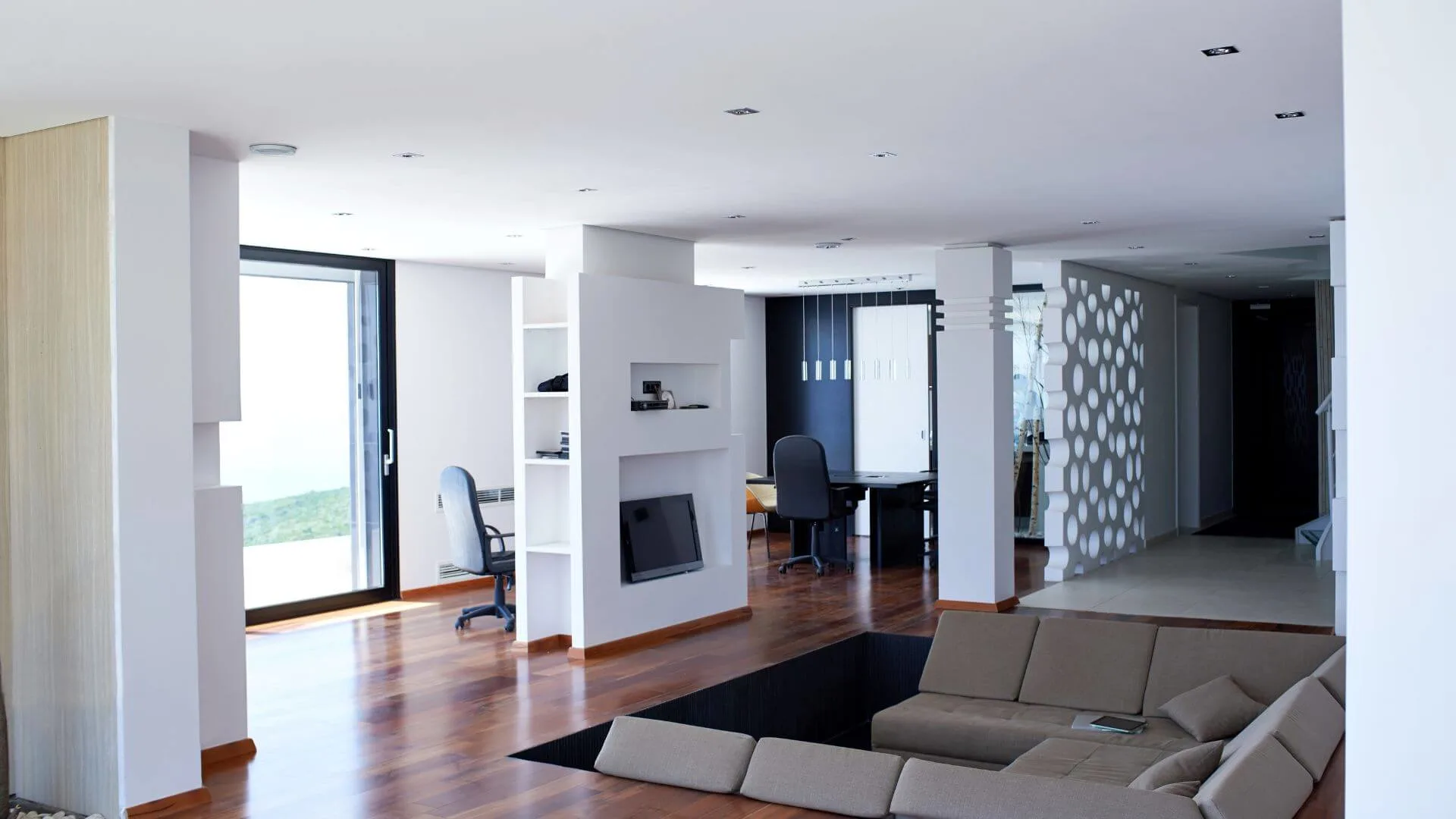 Expert Tips To Help You Look For A New House When Transferring