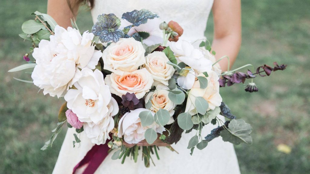 How to Make Sure You Have the Perfect Flowers for Your Wedding Day