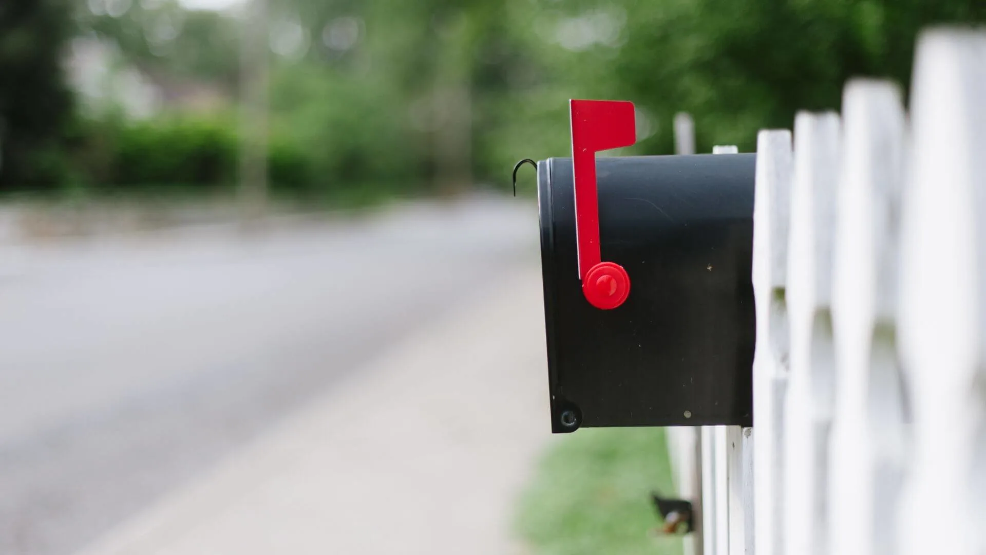 Receiving Mail and Packages When Traveling All You Need to Know