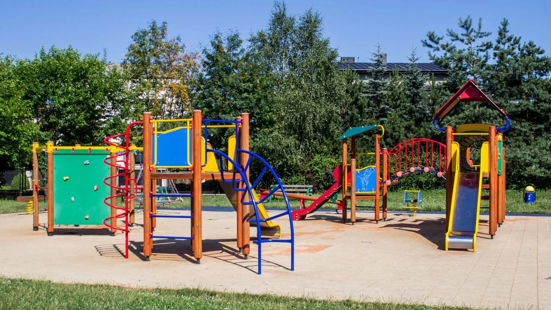 Top Safety Tips to Keep Children Safe at the Playground