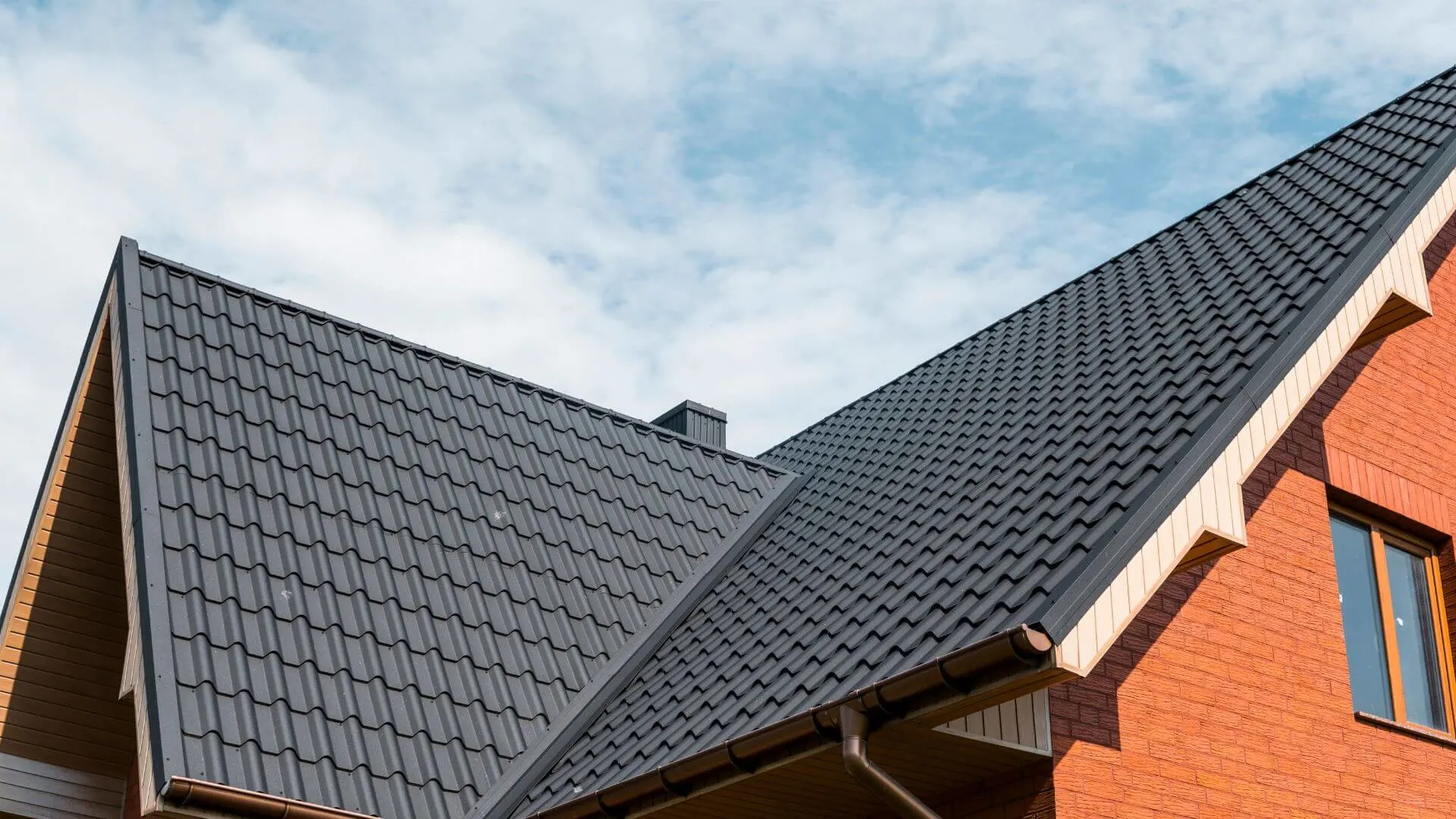 Hire Professional Roofing Contractors for Repairs
