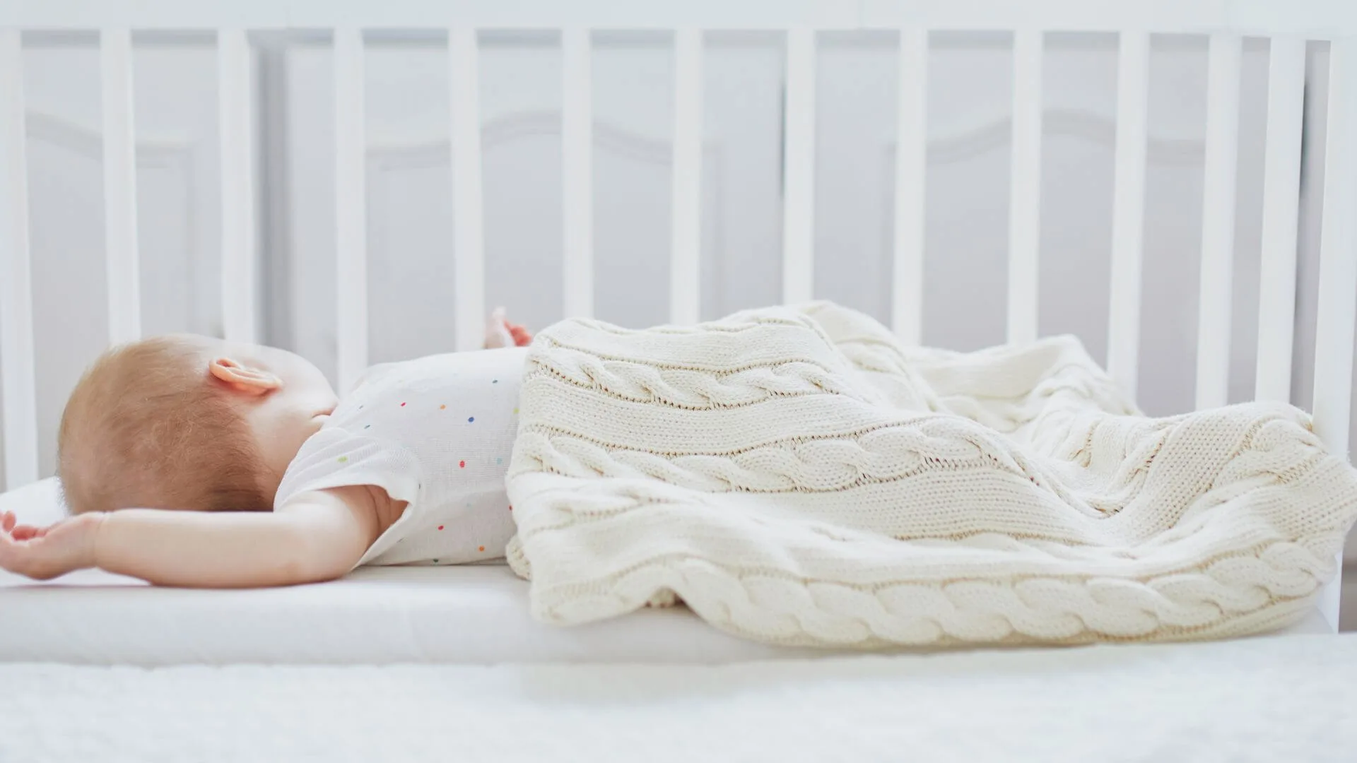 The Advantage of Co-Sleeping with Baby