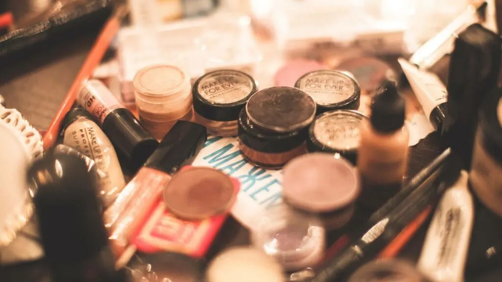 online-makeup-shopping-guide