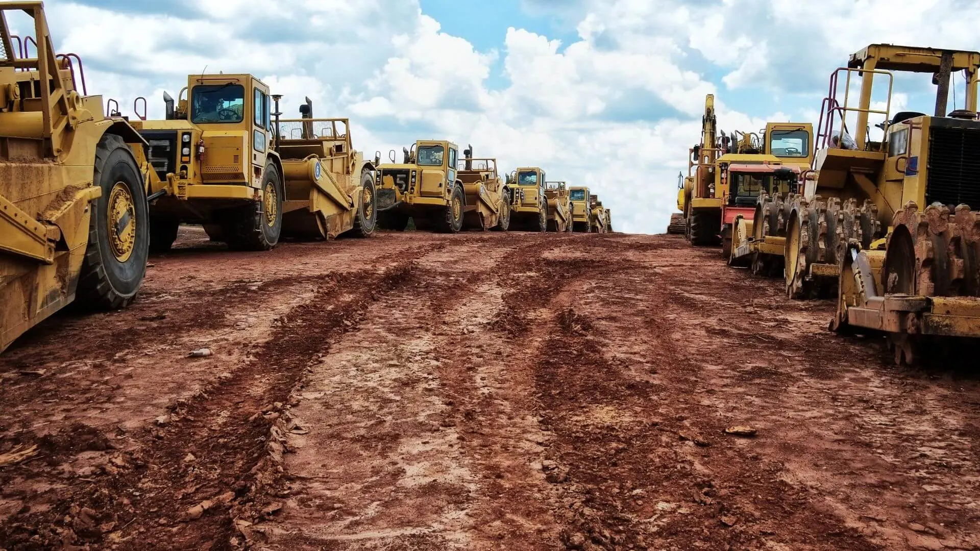 Dry Hire Explained Top Benefits for Construction Projects