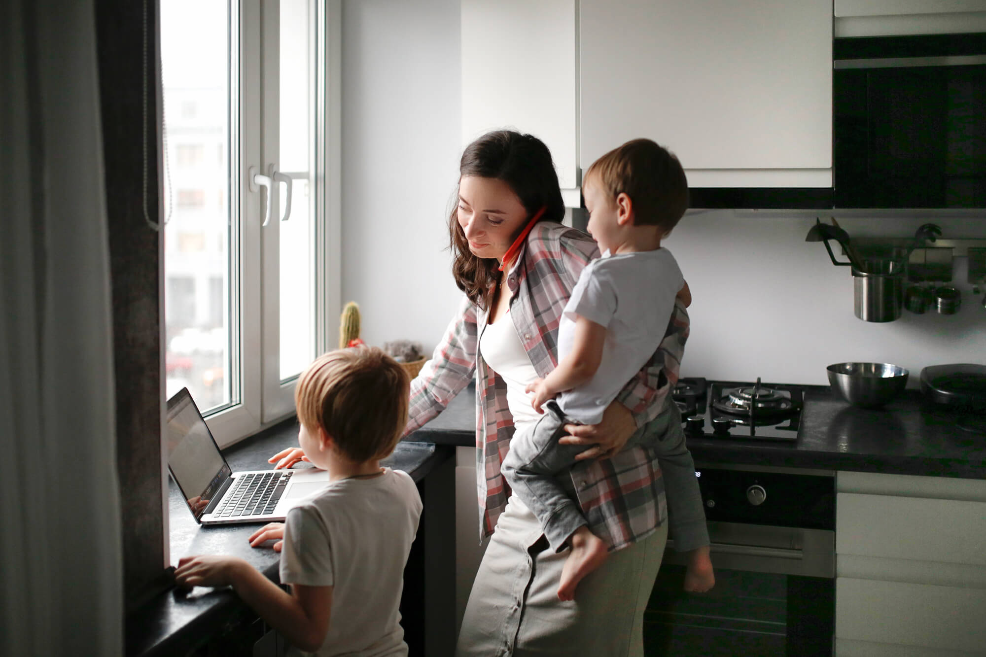 Emotional Resilience for Working Moms 8 Essential Tips