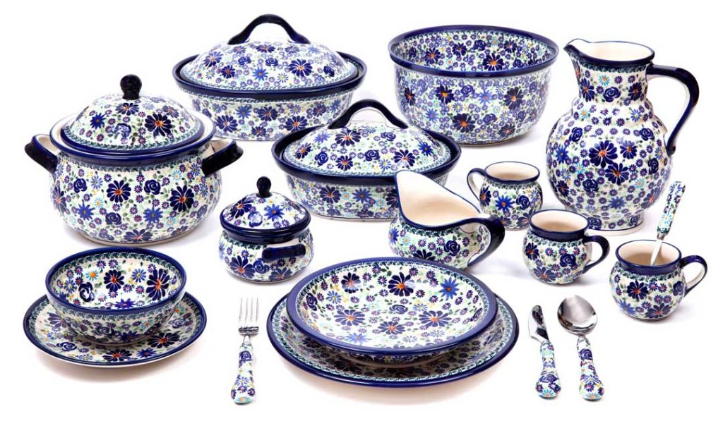 Bolesławiec pottery
