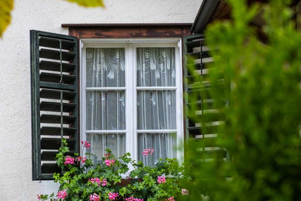 custom window design