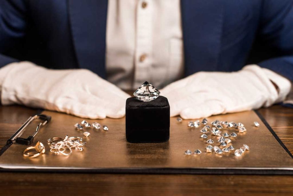 how to store your engagement ring