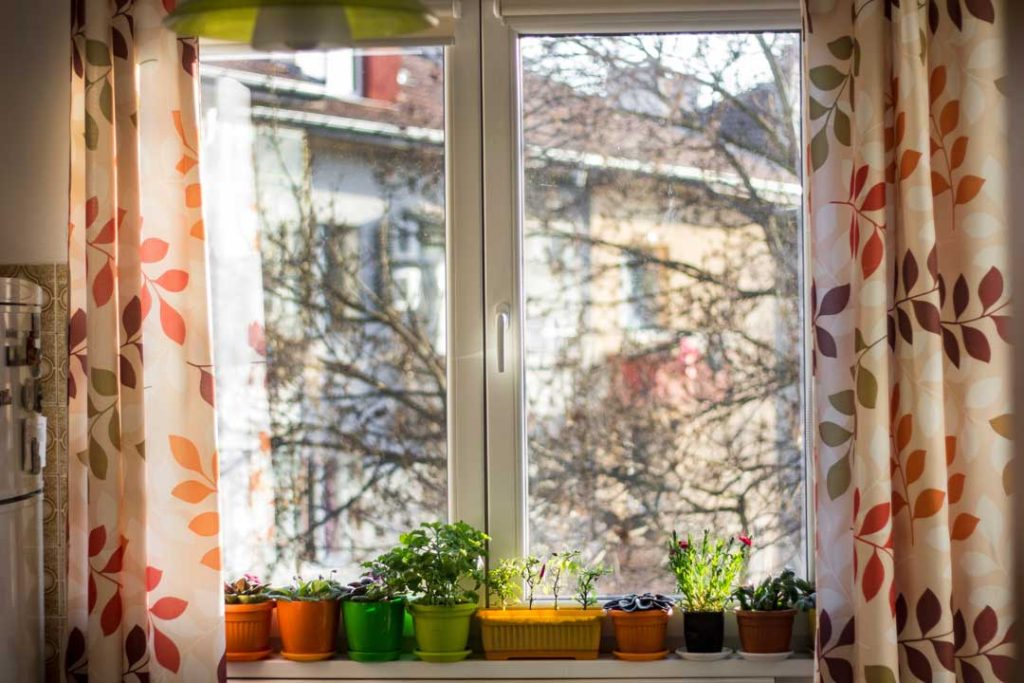 impact-resistant glass