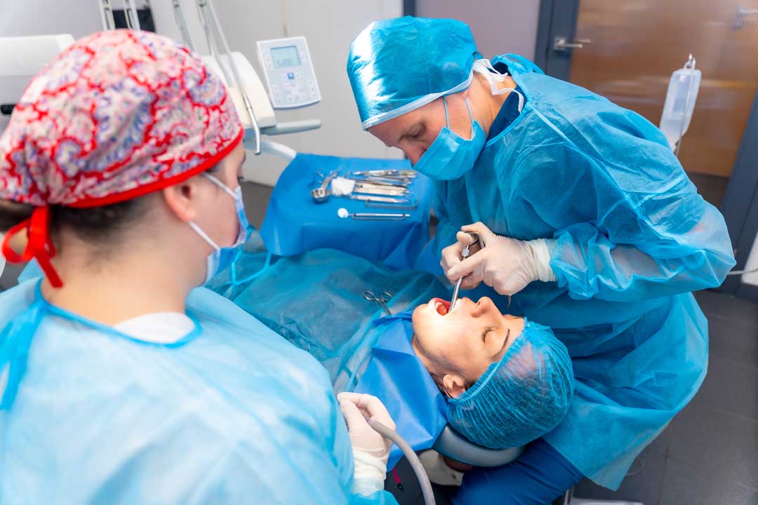 oral surgeon in Santa Ana