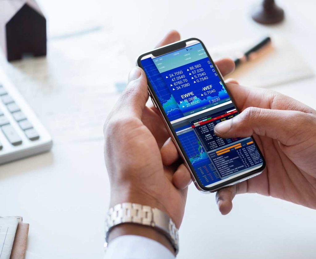 Using a money transfer app to send money abroad