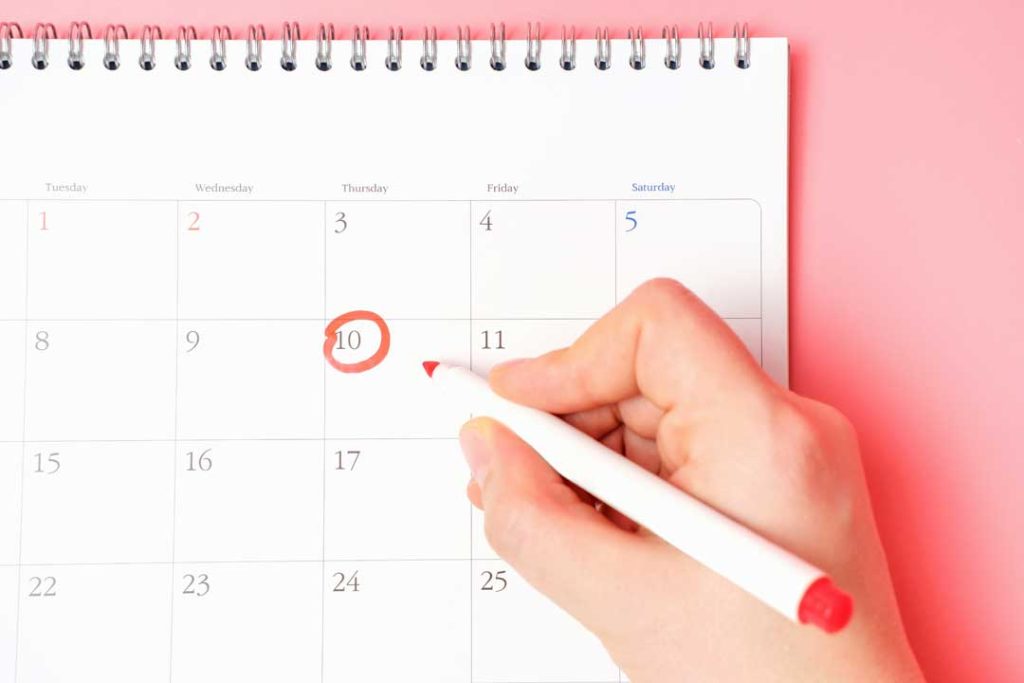 Regular waxing schedule on calendar