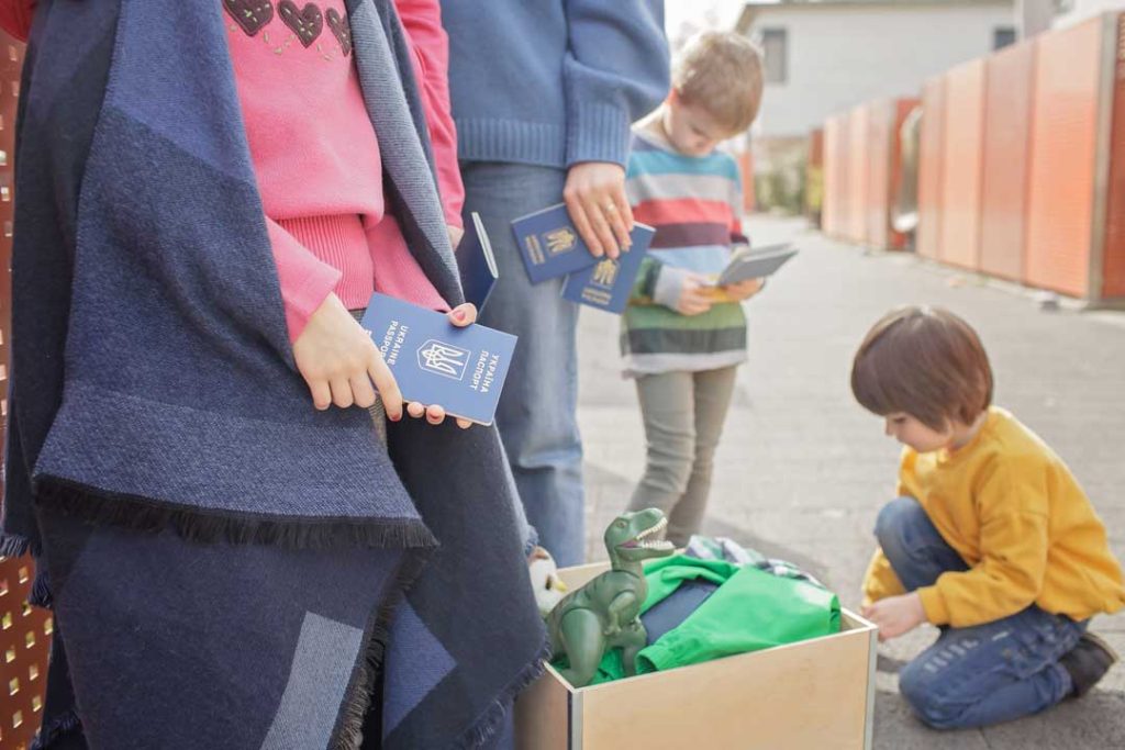 moving with kids and pets
