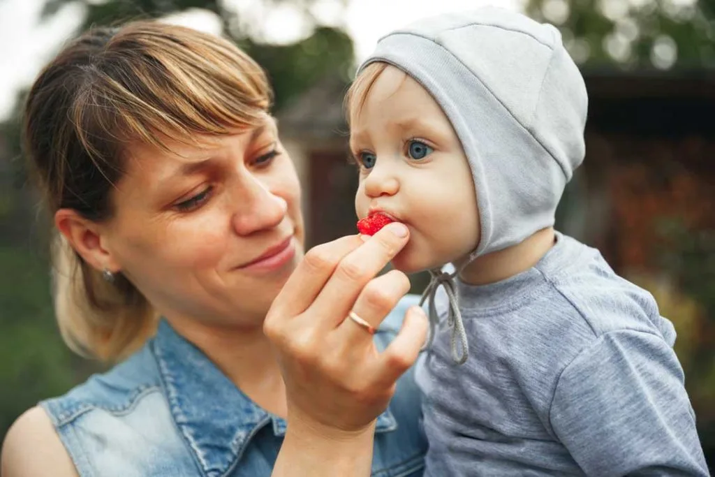 Balancing adventurous eating with kids' needs while traveling