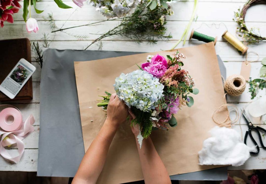 Creating a personalized floral arrangement for Women's Day