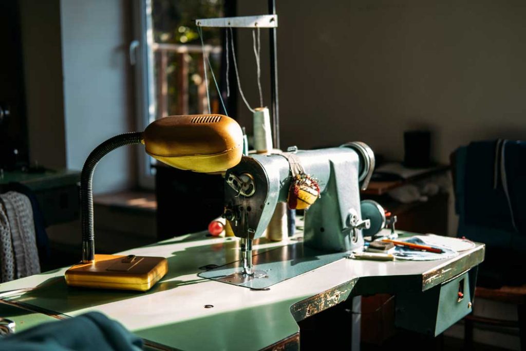High-quality industrial sewing machine tables by Prizzi