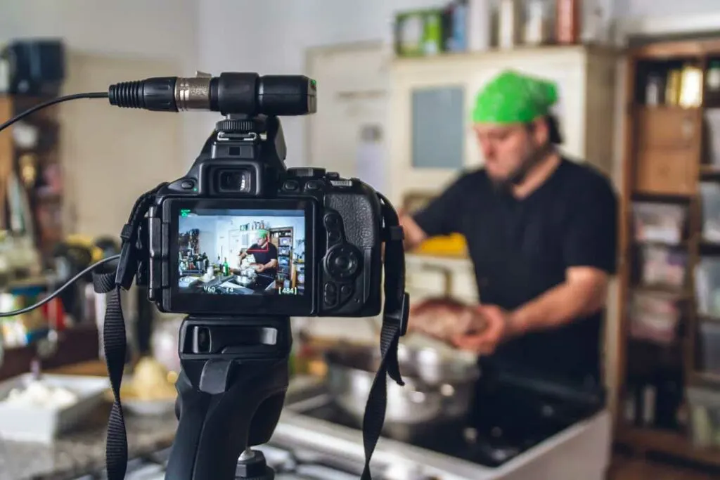 Restaurant opening social media marketing strategy